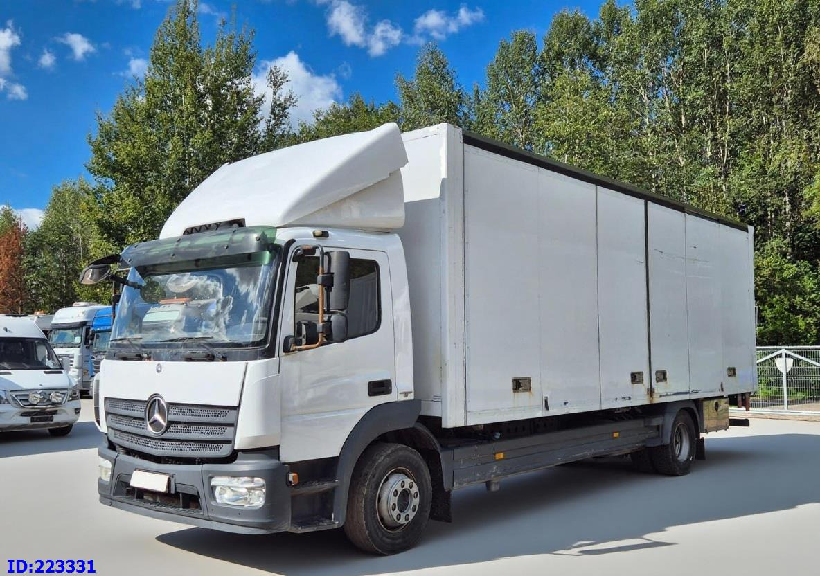 MERCEDES-BENZ Atego 1221 Euro6 (Open side box) - Camion izoterma: Foto 1 MERCEDES-BENZ Atego 1221 Euro6 (Open side box) - Camion izoterma: Foto 1