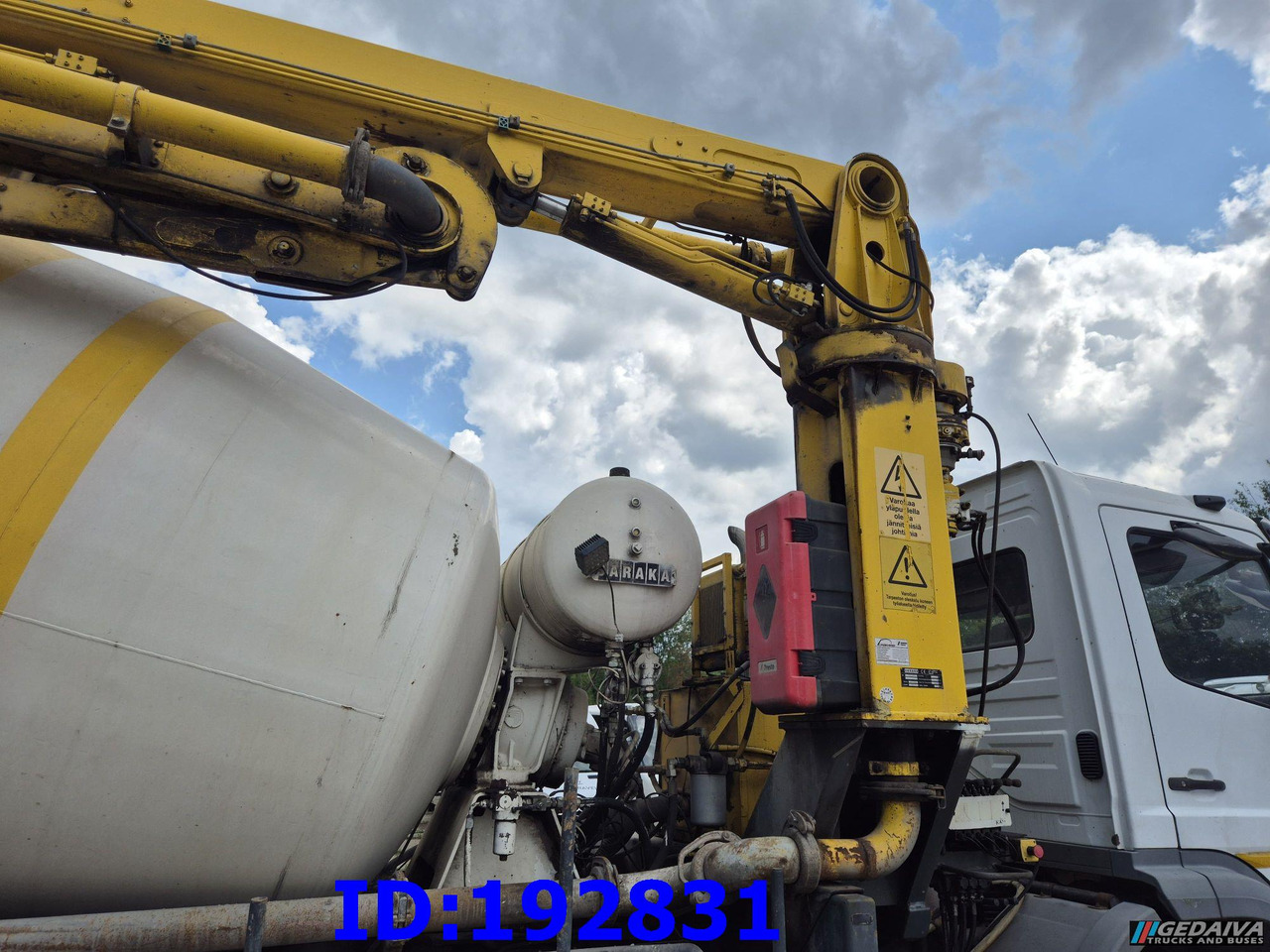 MERCEDES-BENZ Atego 2628 6x4 Schwing 17m 9m3 - Autopompă de beton: Foto 5 MERCEDES-BENZ Atego 2628 6x4 Schwing 17m 9m3 - Autopompă de beton: Foto 5