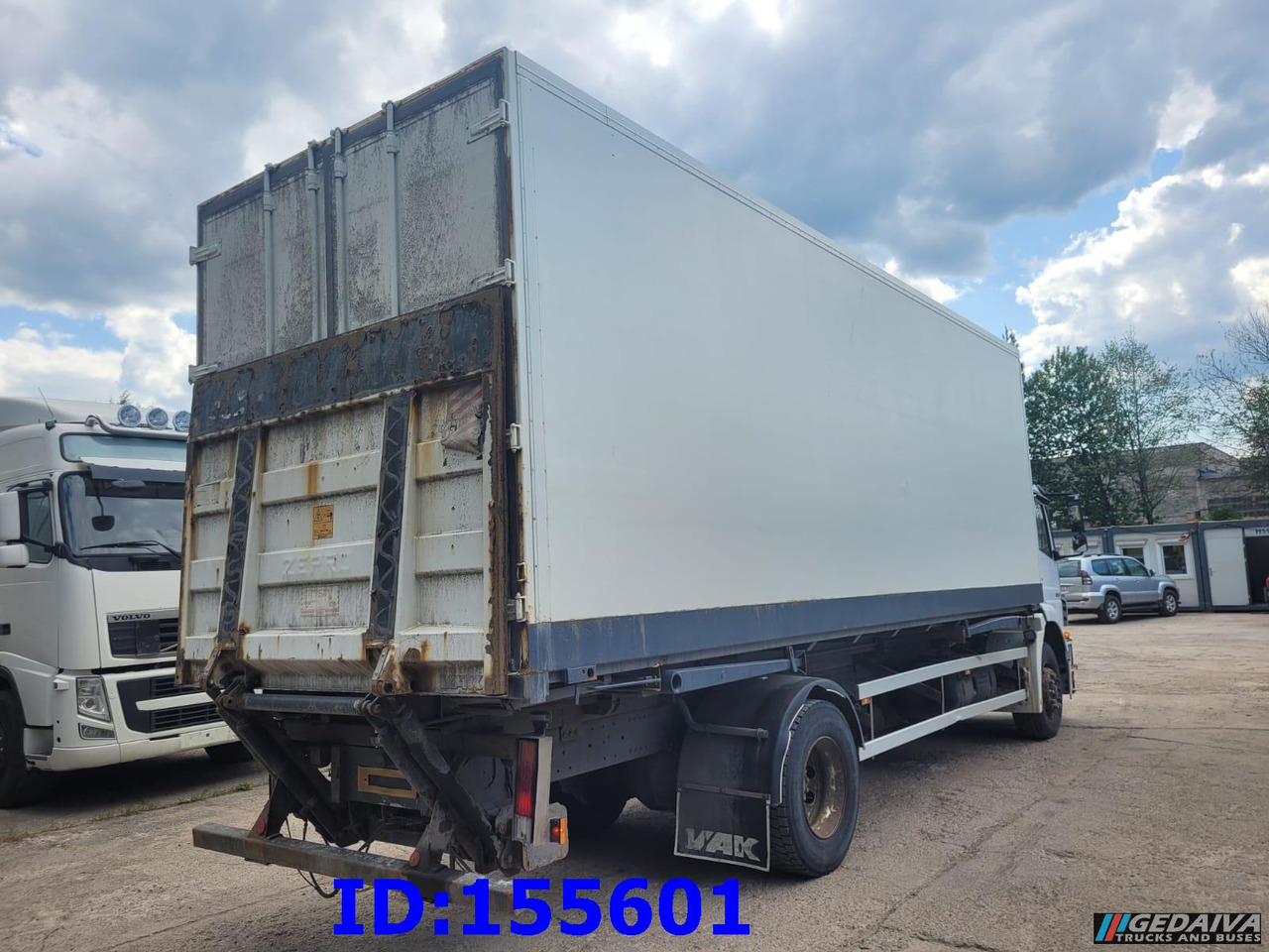 MERCEDES-BENZ Axor 1828 Manual - Camion izoterma: Foto 5 MERCEDES-BENZ Axor 1828 Manual - Camion izoterma: Foto 5