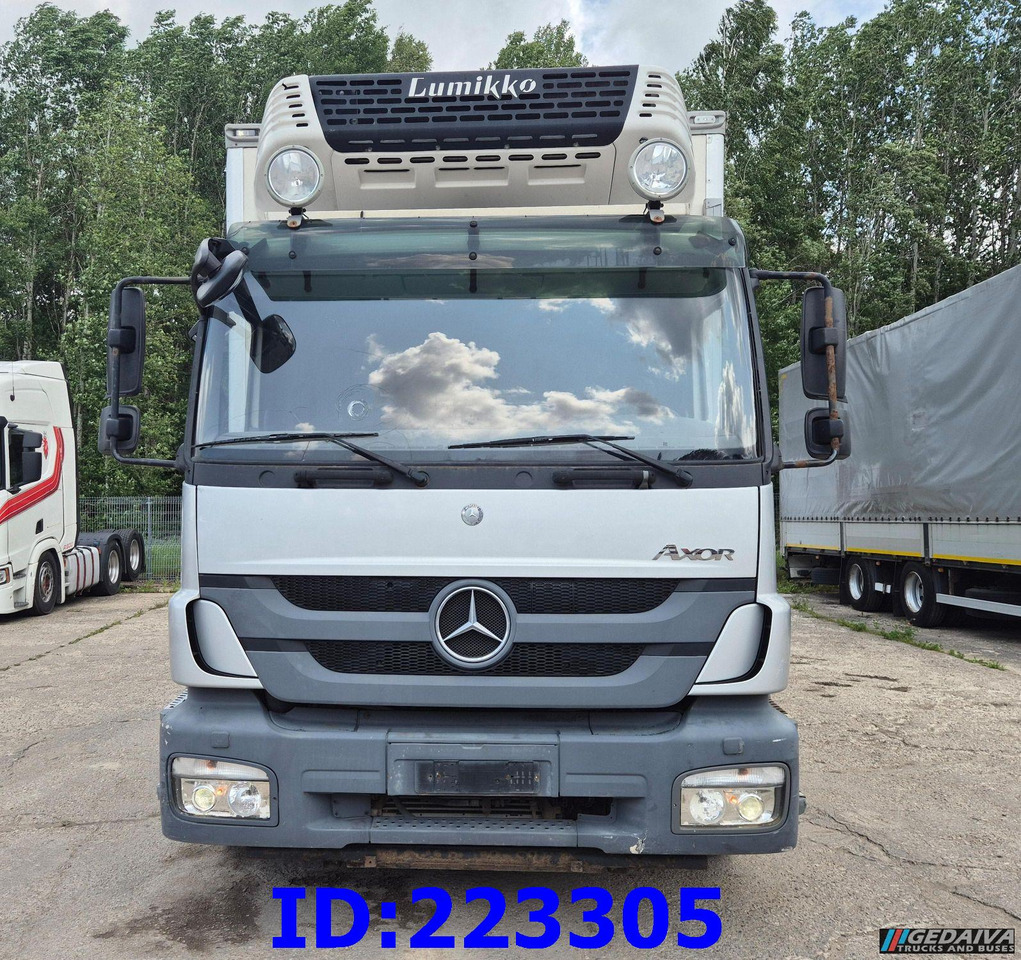 MERCEDES-BENZ Axor 1829 Euro5 Manual + Tail lift - Camion frigider: Foto 2 MERCEDES-BENZ Axor 1829 Euro5 Manual + Tail lift - Camion frigider: Foto 2