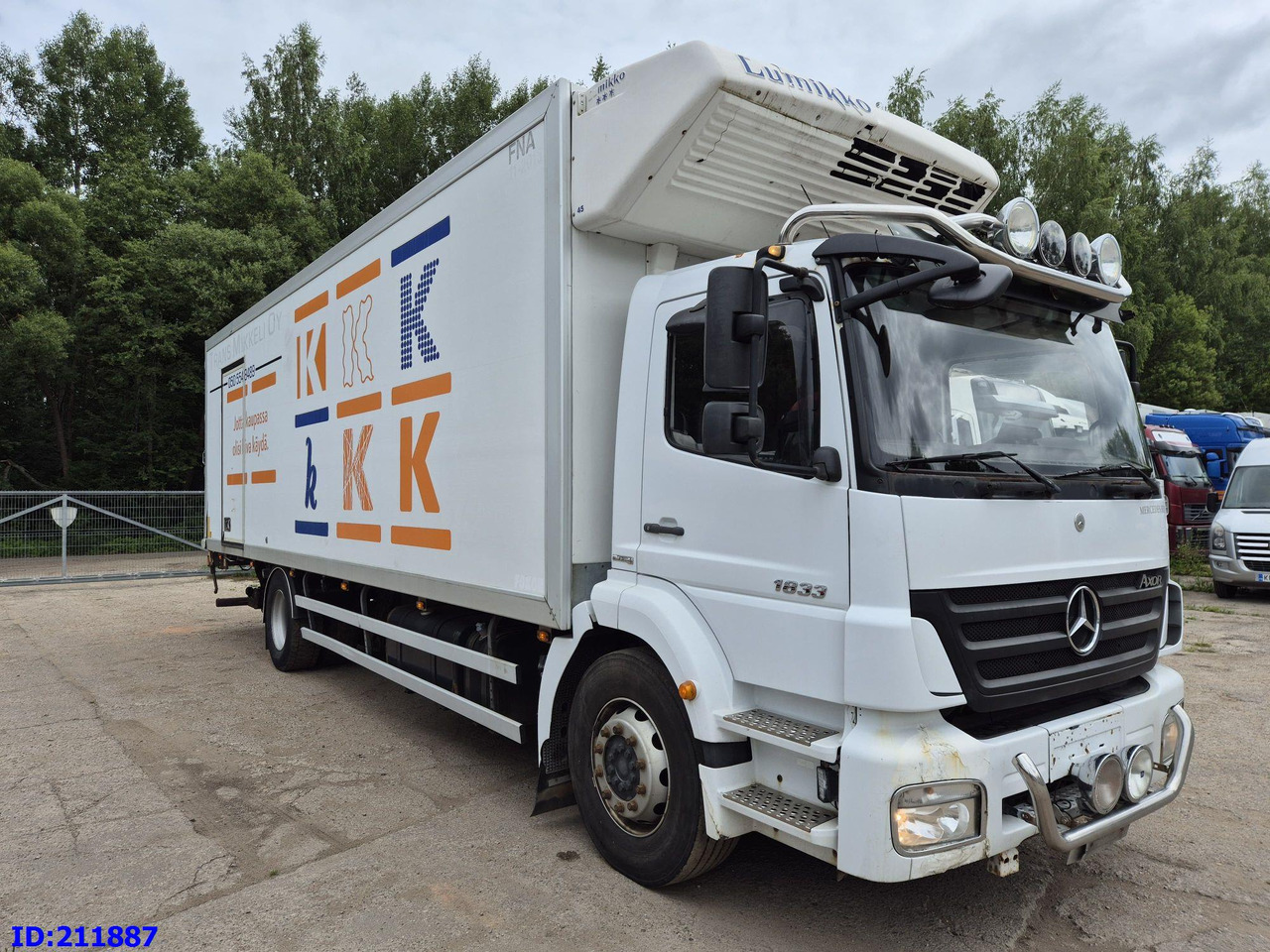 MERCEDES-BENZ Axor 1833 - Manual - Camion frigider: Foto 4 MERCEDES-BENZ Axor 1833 - Manual - Camion frigider: Foto 4