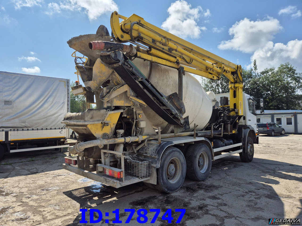 MERCEDES-BENZ Axor 2633 6x4 Schwing 750 - Autopompă de beton: Foto 5 MERCEDES-BENZ Axor 2633 6x4 Schwing 750 - Autopompă de beton: Foto 5
