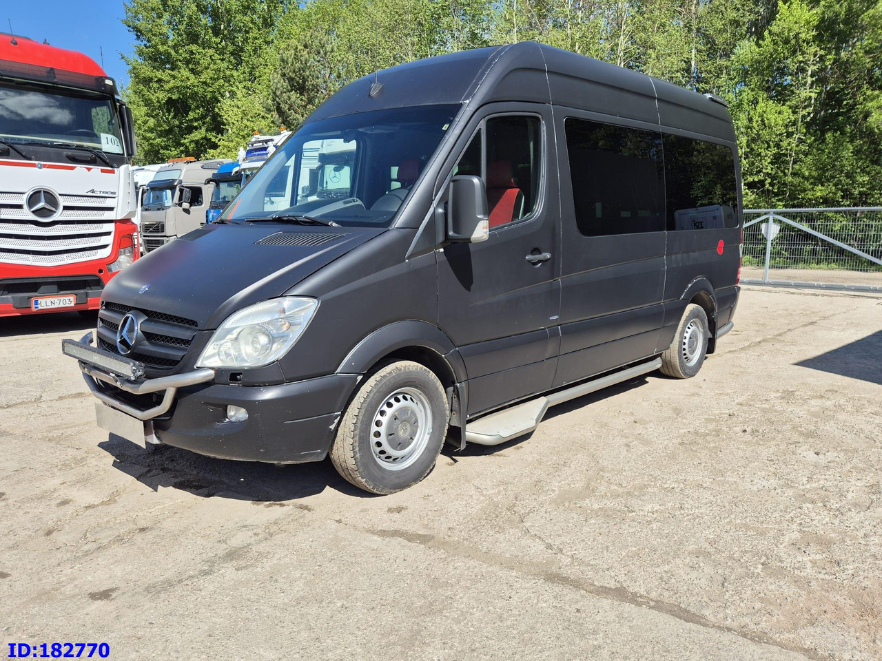 MERCEDES-BENZ Sprinter 319 VIP Euro5 - Autocar: Foto 4 MERCEDES-BENZ Sprinter 319 VIP Euro5 - Autocar: Foto 4