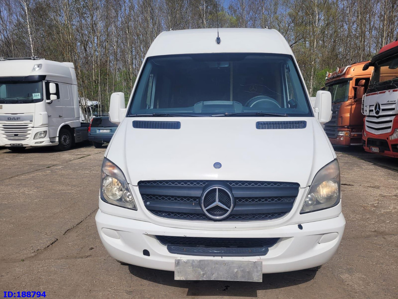 MERCEDES-BENZ Sprinter 518 - Kasten VIP - 20 Seater - Autocar: Foto 2 MERCEDES-BENZ Sprinter 518 - Kasten VIP - 20 Seater - Autocar: Foto 2