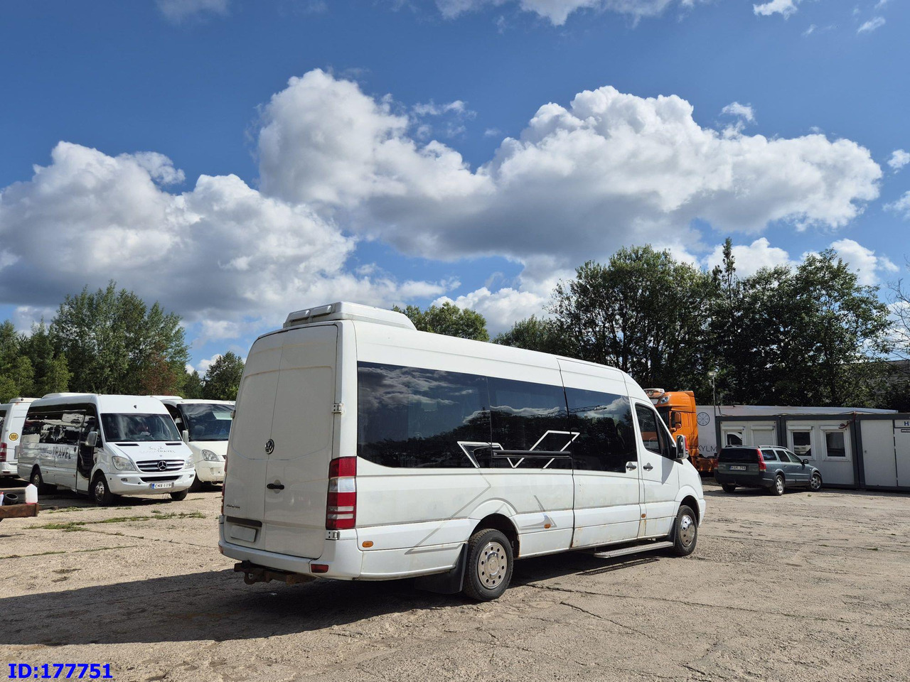 MERCEDES-BENZ Sprinter 518 - VIP - 17-seater - Autocar: Foto 5 MERCEDES-BENZ Sprinter 518 - VIP - 17-seater - Autocar: Foto 5
