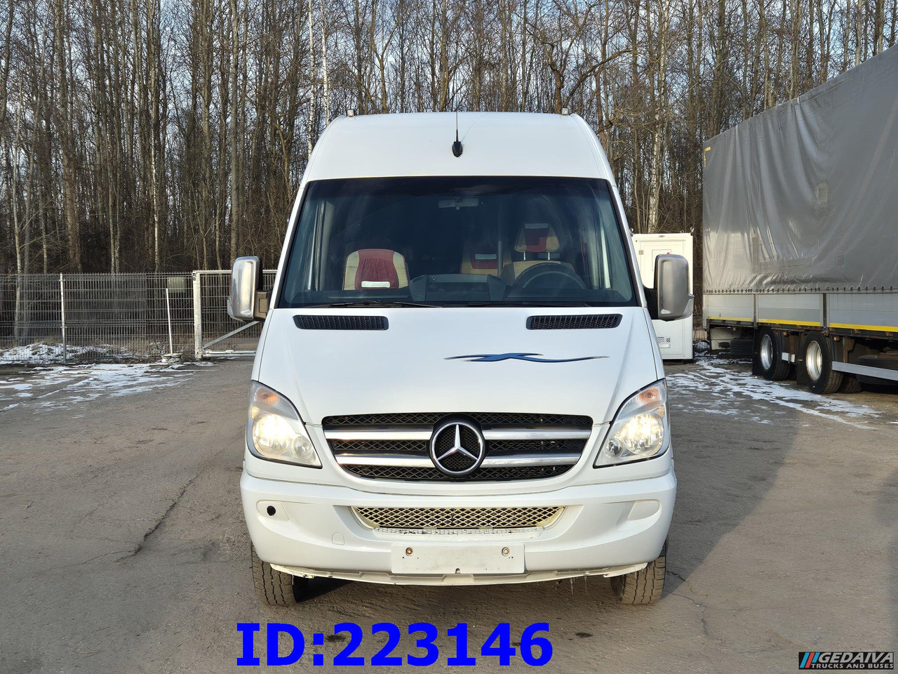 MERCEDES-BENZ Sprinter 519 VIP - 21Place -Euro 5 - Autocar: Foto 2 MERCEDES-BENZ Sprinter 519 VIP - 21Place -Euro 5 - Autocar: Foto 2