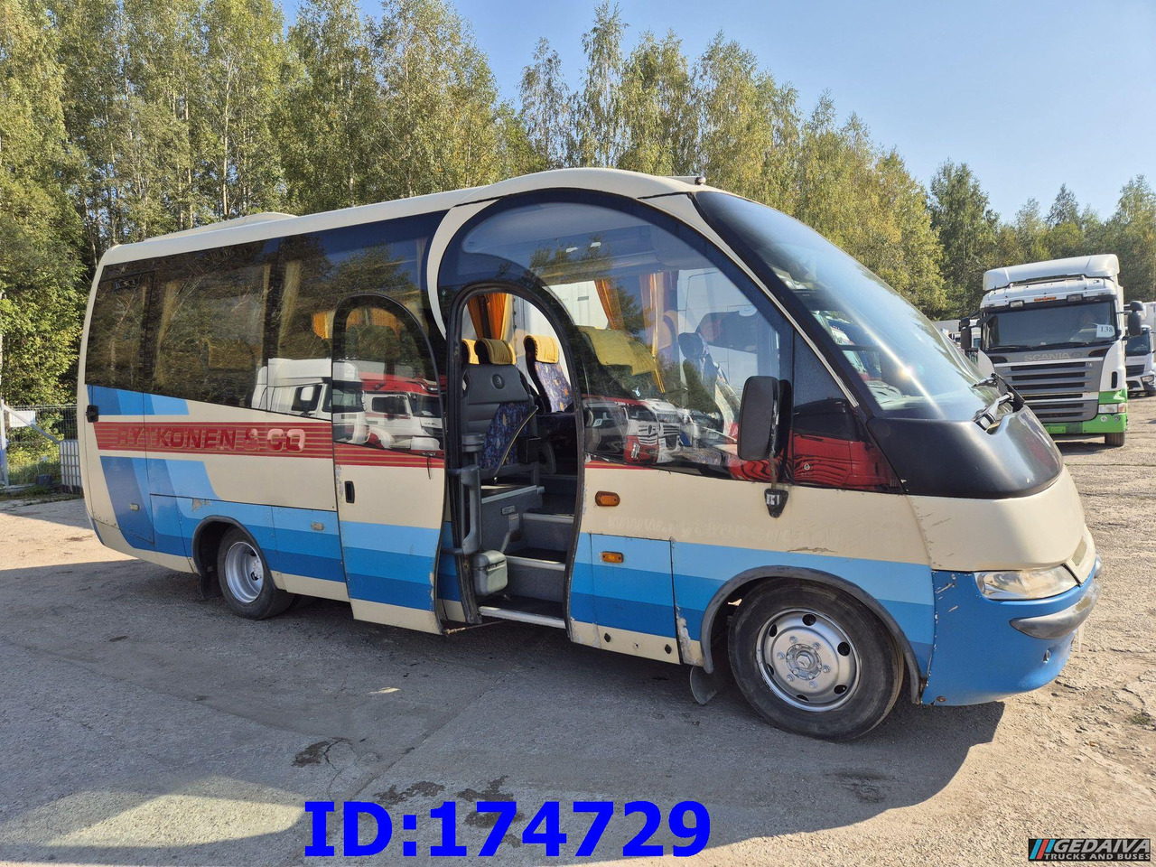MERCEDES-BENZ Vario 815 26-Seater - Autocar: Foto 4 MERCEDES-BENZ Vario 815 26-Seater - Autocar: Foto 4