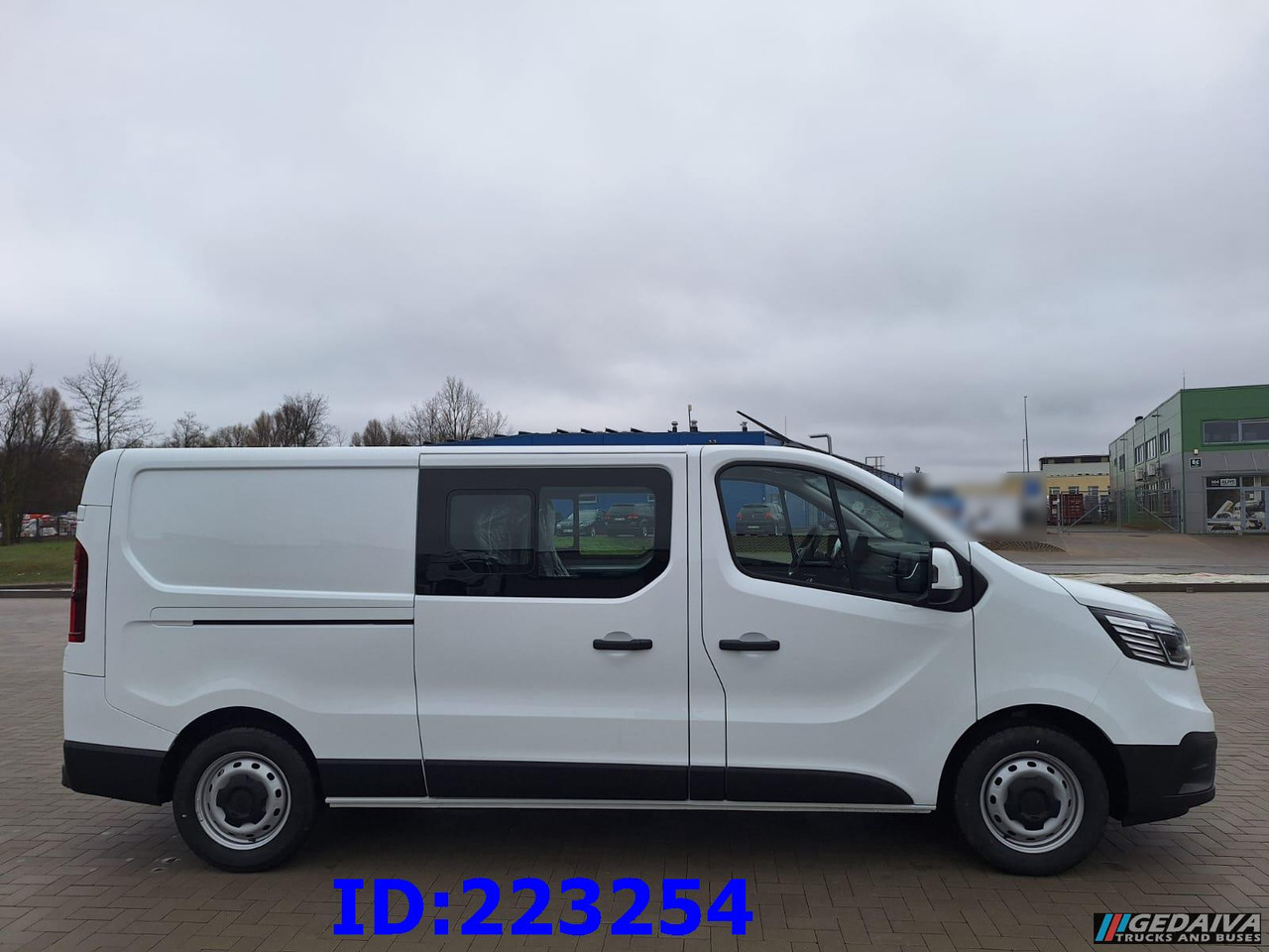 RENAULT Trafic NEW 2025 - Autoutilitară cabină dublă: Foto 4 RENAULT Trafic NEW 2025 - Autoutilitară cabină dublă: Foto 4