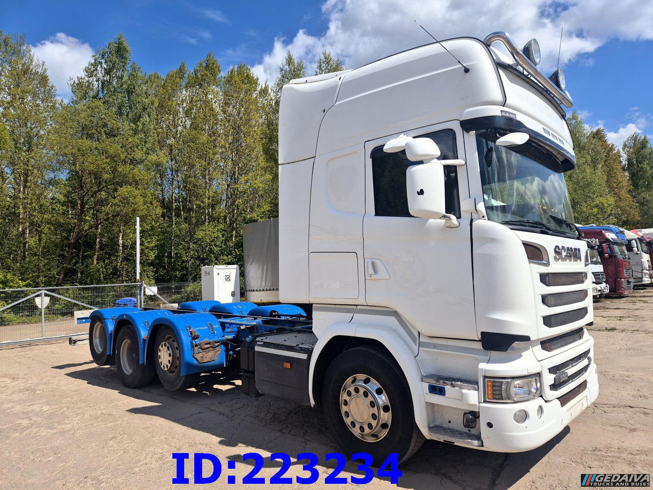 SCANIA R580 8X2 - Steering axle - Euro6 - Camion şasiu: Foto 4 SCANIA R580 8X2 - Steering axle - Euro6 - Camion şasiu: Foto 4