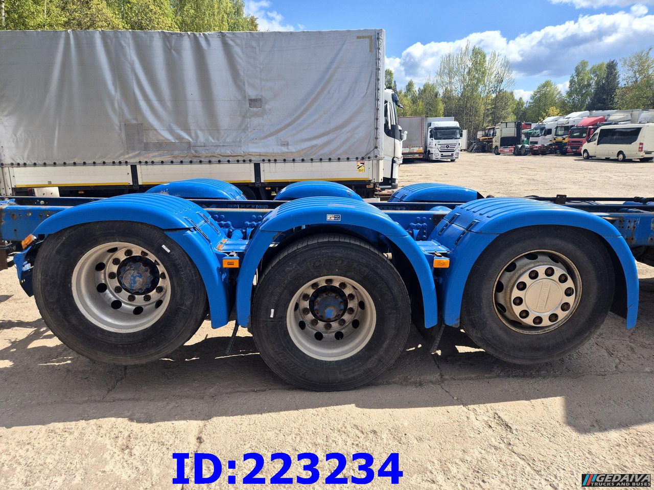 SCANIA R580 8X2 - Steering axle - Euro6 - Camion şasiu: Foto 5 SCANIA R580 8X2 - Steering axle - Euro6 - Camion şasiu: Foto 5