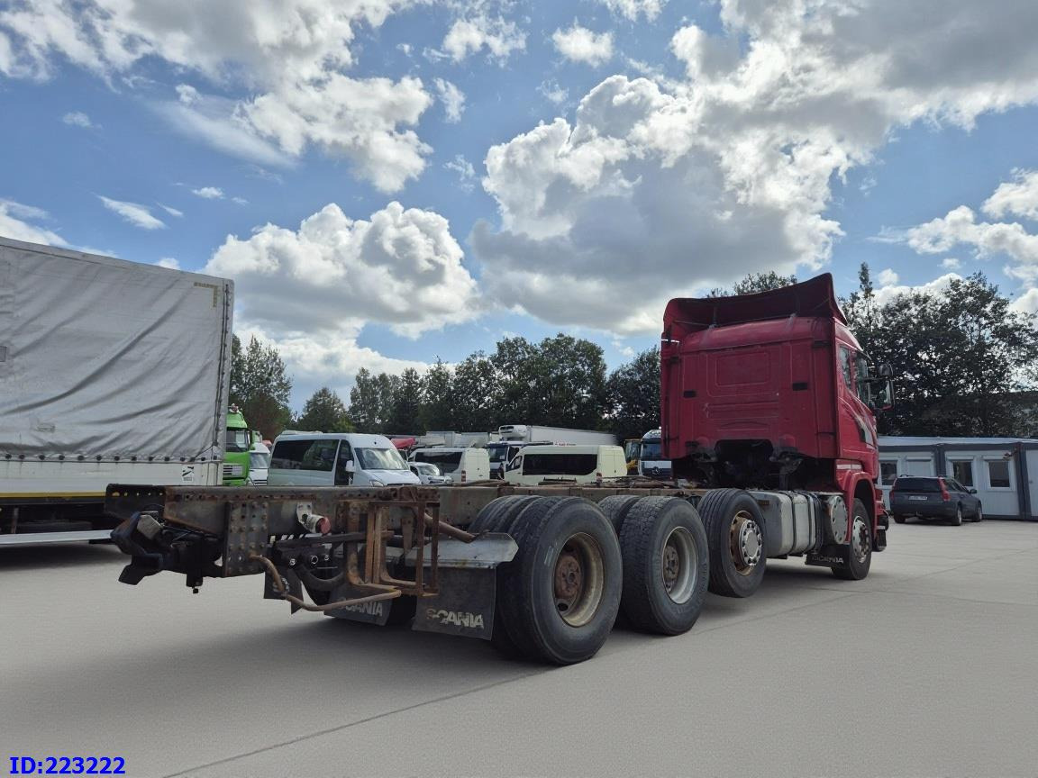 SCANIA R620 - 8x4 - Steering axle - Camion şasiu: Foto 4 SCANIA R620 - 8x4 - Steering axle - Camion şasiu: Foto 4