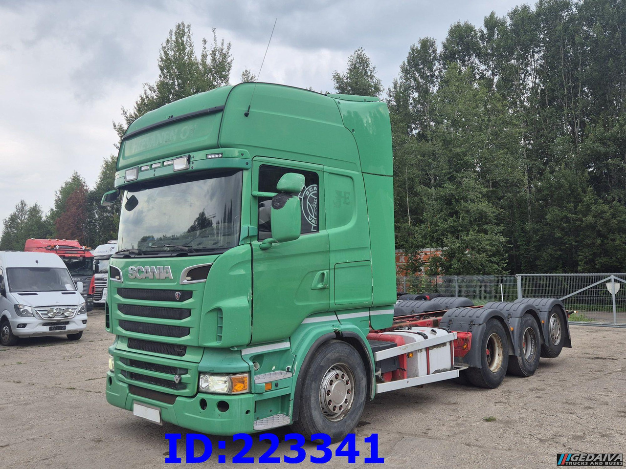 SCANIA R620 - 8x4 - Steering axle - Retarder - Camion şasiu: Foto 1 SCANIA R620 - 8x4 - Steering axle - Retarder - Camion şasiu: Foto 1