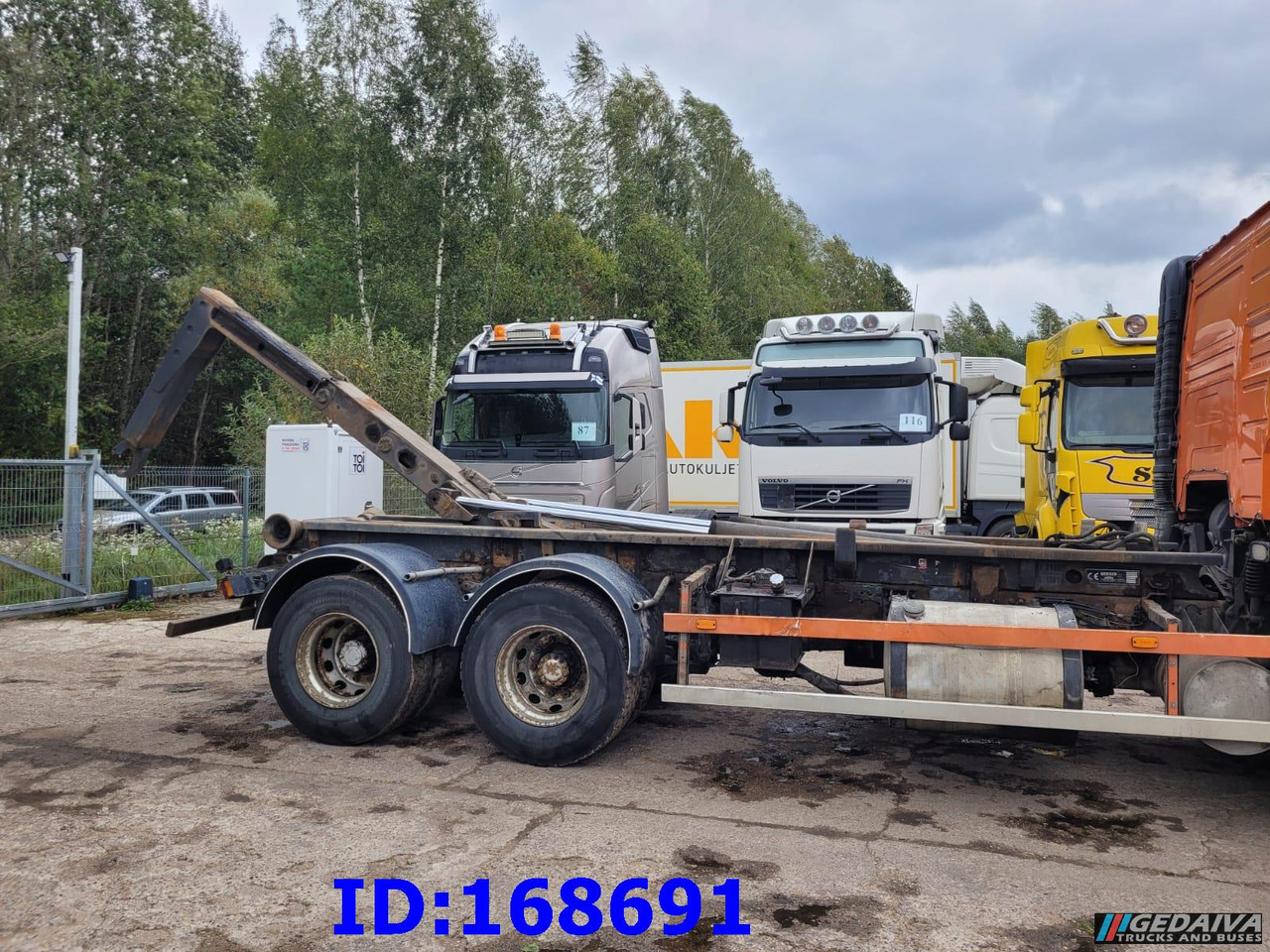 VOLVO FH12 380HP 6x2 10tyre Hook Tipper - Camion cu cârlig: Foto 5 VOLVO FH12 380HP 6x2 10tyre Hook Tipper - Camion cu cârlig: Foto 5