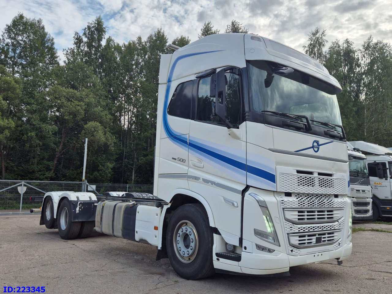 VOLVO FH13 500HP 6x2 10 tyre - New generation - Camion şasiu: Foto 4 VOLVO FH13 500HP 6x2 10 tyre - New generation - Camion şasiu: Foto 4