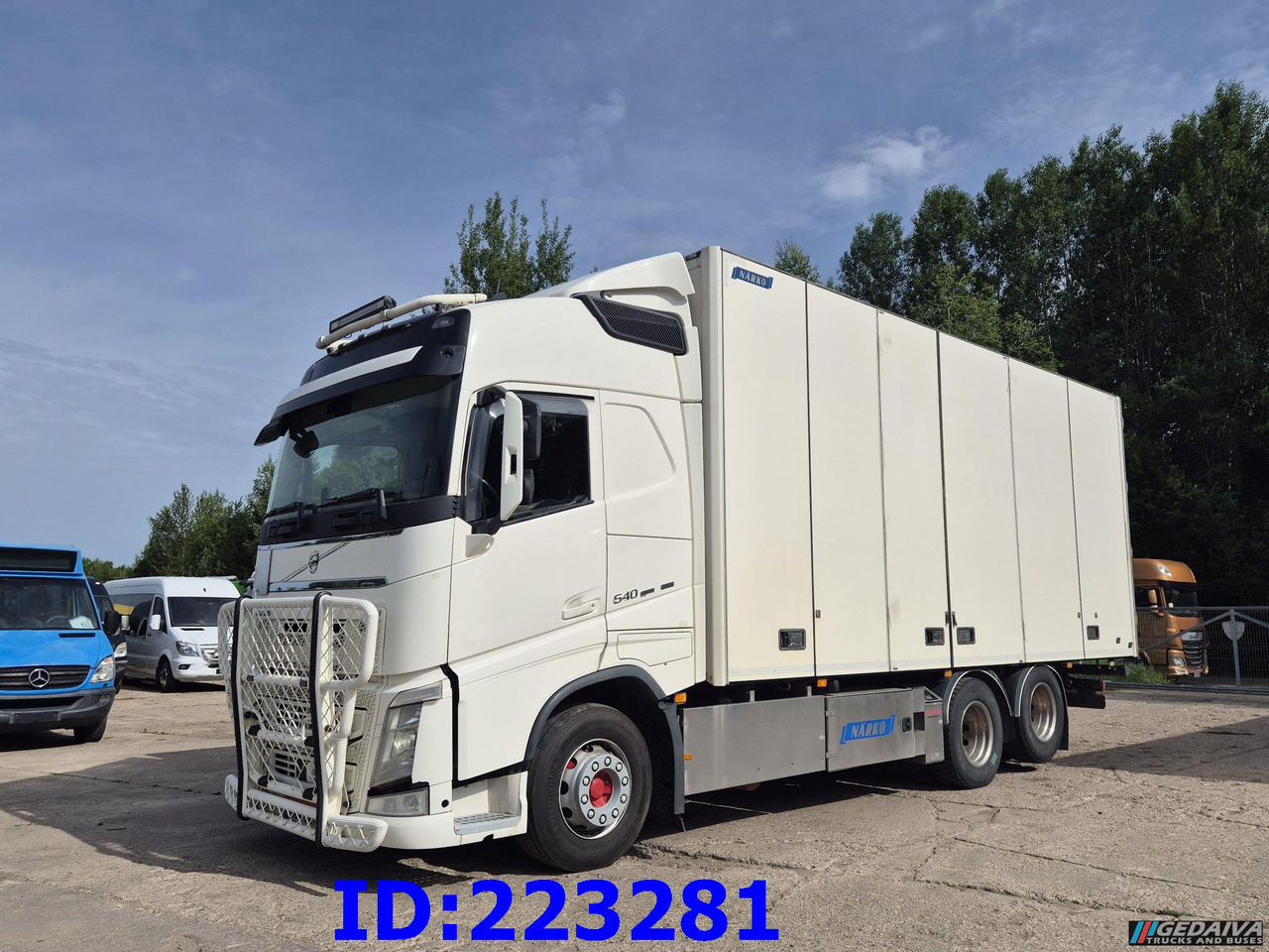 VOLVO FH13 540HP 6x2 (10 tyre) Euro6 - Camion izoterma: Foto 1 VOLVO FH13 540HP 6x2 (10 tyre) Euro6 - Camion izoterma: Foto 1