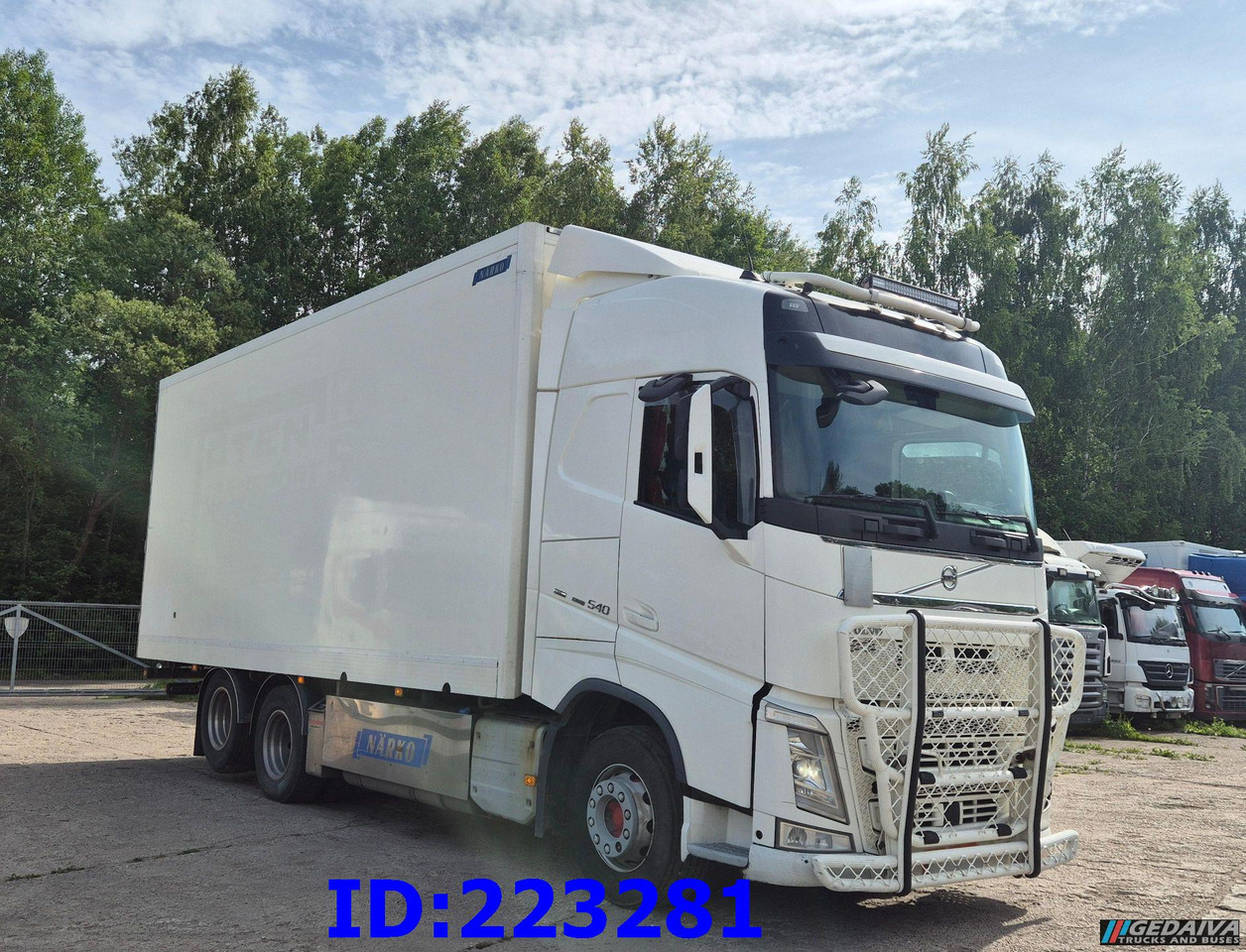 VOLVO FH13 540HP 6x2 (10 tyre) Euro6 - Camion izoterma: Foto 4 VOLVO FH13 540HP 6x2 (10 tyre) Euro6 - Camion izoterma: Foto 4