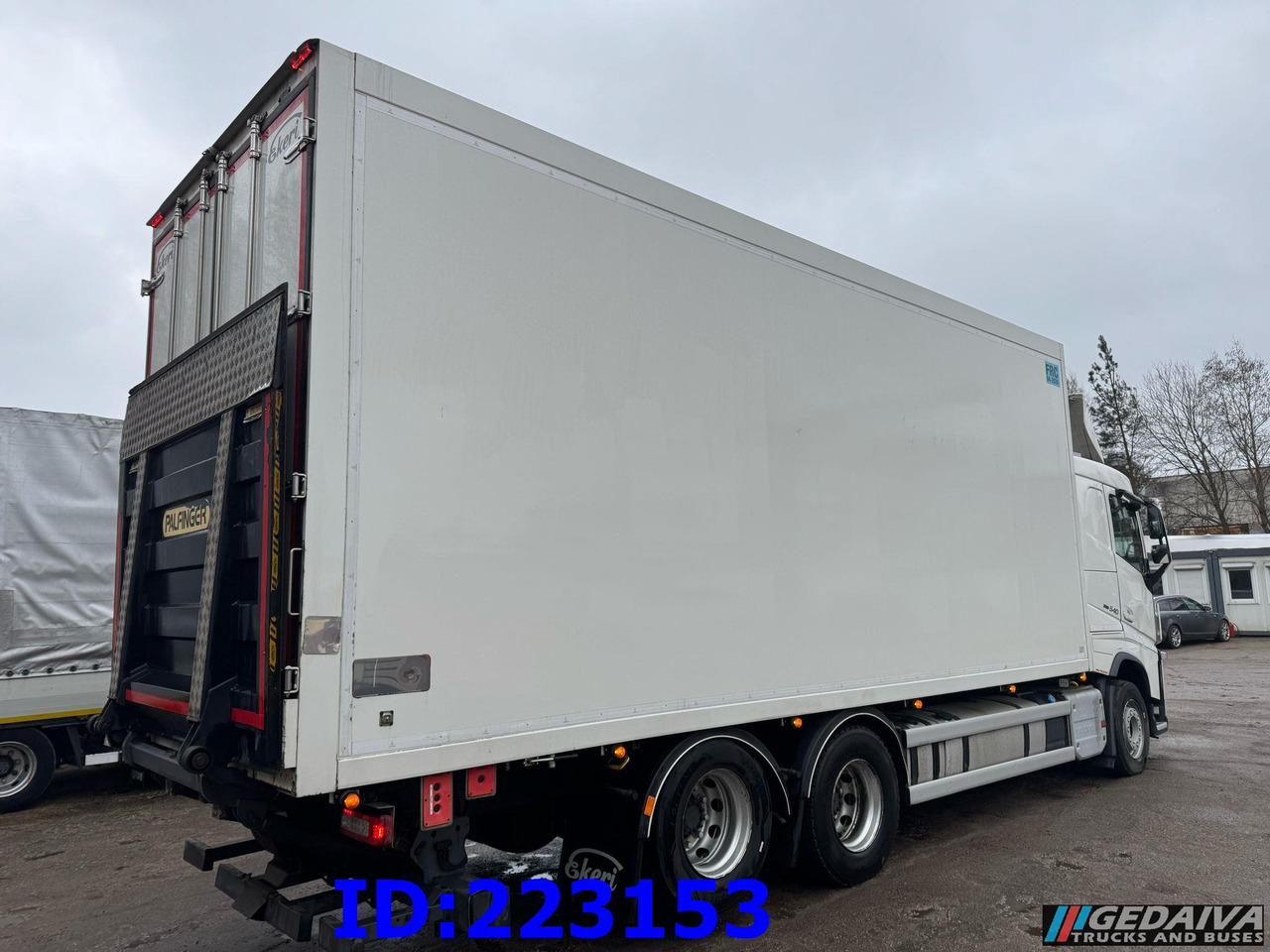 VOLVO FH13 540HP 6x2 FRC Thermoking - Camion frigider: Foto 5 VOLVO FH13 540HP 6x2 FRC Thermoking - Camion frigider: Foto 5