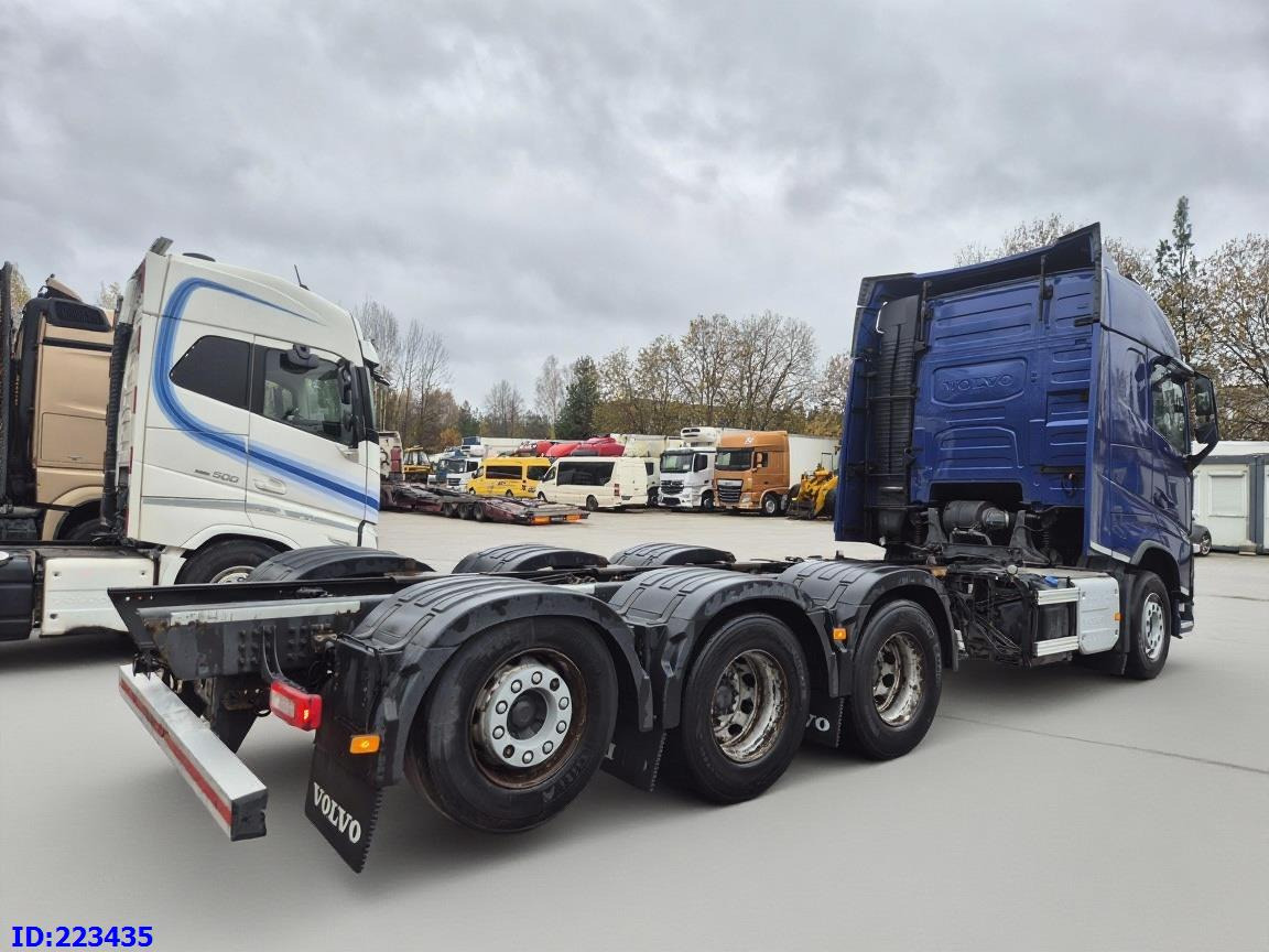 VOLVO FH13 540HP 8x4 (steering axle) - Camion şasiu: Foto 5 VOLVO FH13 540HP 8x4 (steering axle) - Camion şasiu: Foto 5