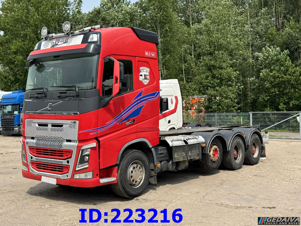 VOLVO FH16 700HP 8X4 Big axle - Camion şasiu: Foto 1 VOLVO FH16 700HP 8X4 Big axle - Camion şasiu: Foto 1