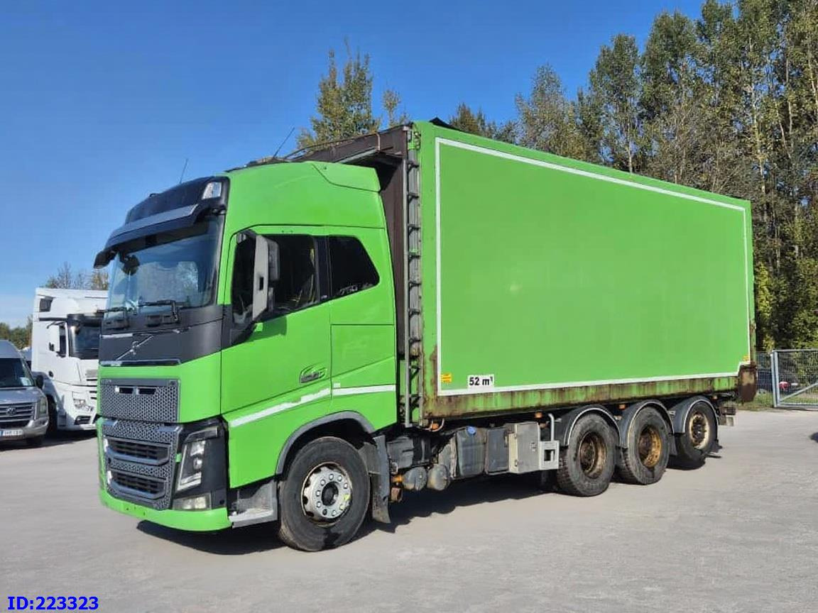VOLVO FH16 750HP - 8x4 -Big Axles - Camion furgon: Foto 1 VOLVO FH16 750HP - 8x4 -Big Axles - Camion furgon: Foto 1