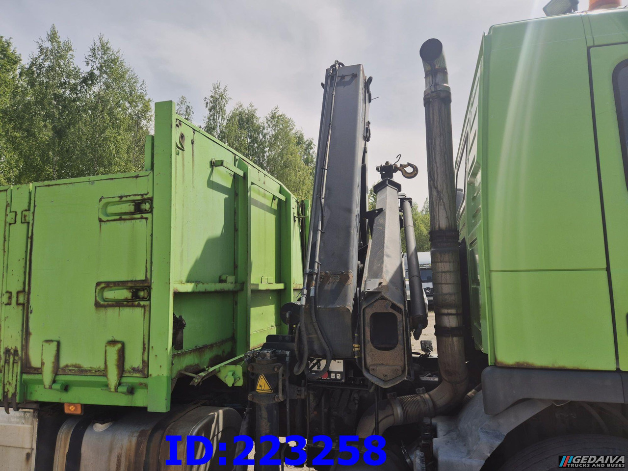 VOLVO FM9 300HP 6x2 + HIAB 144B -3 CL - Camion platformă: Foto 5 VOLVO FM9 300HP 6x2 + HIAB 144B -3 CL - Camion platformă: Foto 5