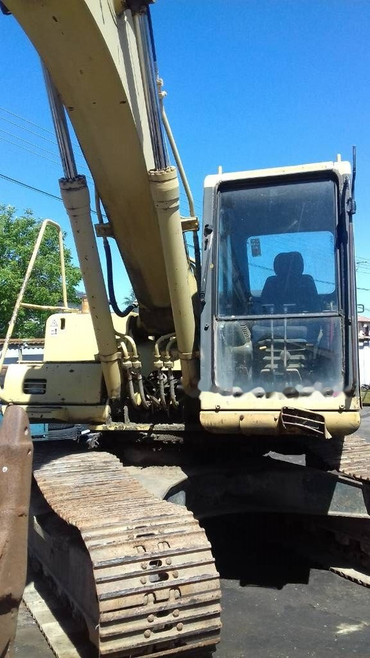 Komatsu PC 210 - Excavator pe şenile: Foto 2 Komatsu PC 210 - Excavator pe şenile: Foto 2