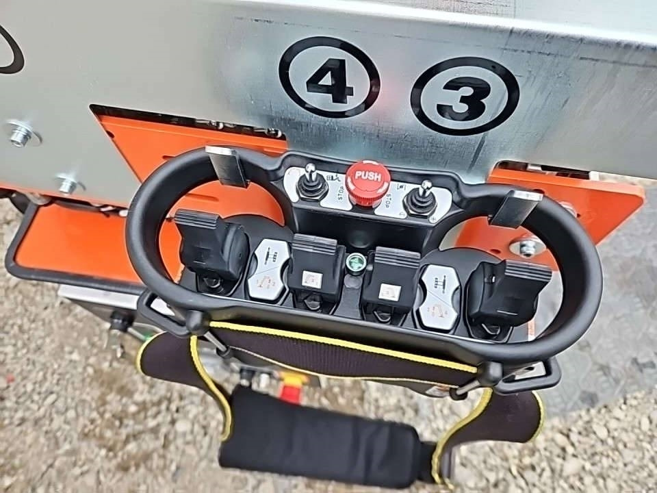 EasyLift R180 - Nacela articulata: Foto 3 EasyLift R180 - Nacela articulata: Foto 3