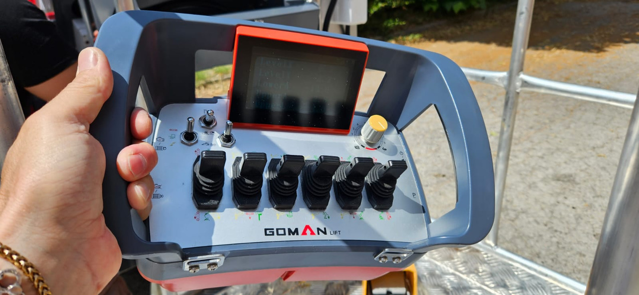 Nacelă spider nou GOMAN LIFT X18 Trienergy: Foto 35