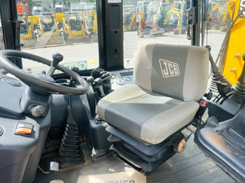 JCB 2CX SM 4WS (4003) - Buldoexcavator: Foto 5 JCB 2CX SM 4WS (4003) - Buldoexcavator: Foto 5