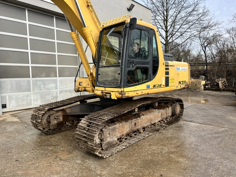 Komatsu PC 210-6K (111093) - Excavator pe şenile: Foto 3 Komatsu PC 210-6K (111093) - Excavator pe şenile: Foto 3