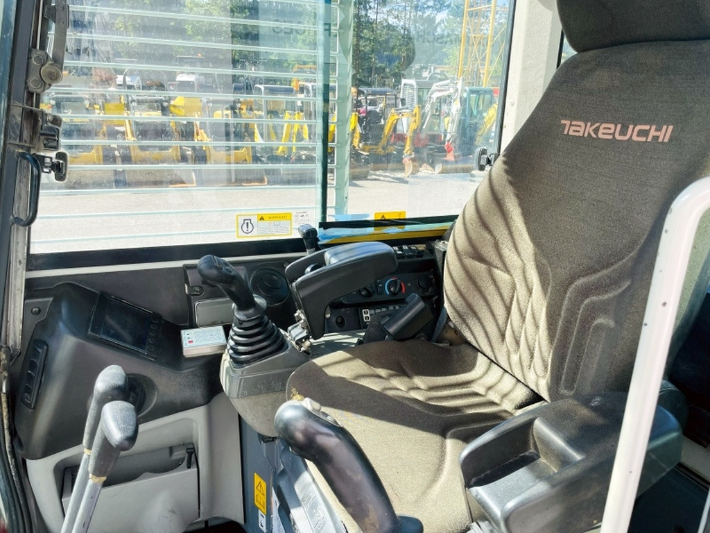 Takeuchi TB280FR (4050) - Mini excavator: Foto 5 Takeuchi TB280FR (4050) - Mini excavator: Foto 5