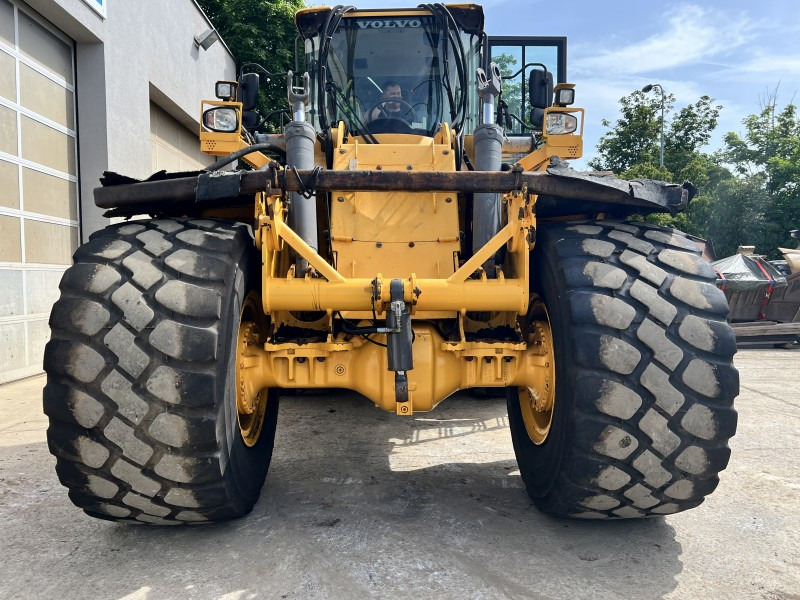 Volvo L 180 G HL (110940) - Încărcător frontal pe pneuri: Foto 2 Volvo L 180 G HL (110940) - Încărcător frontal pe pneuri: Foto 2