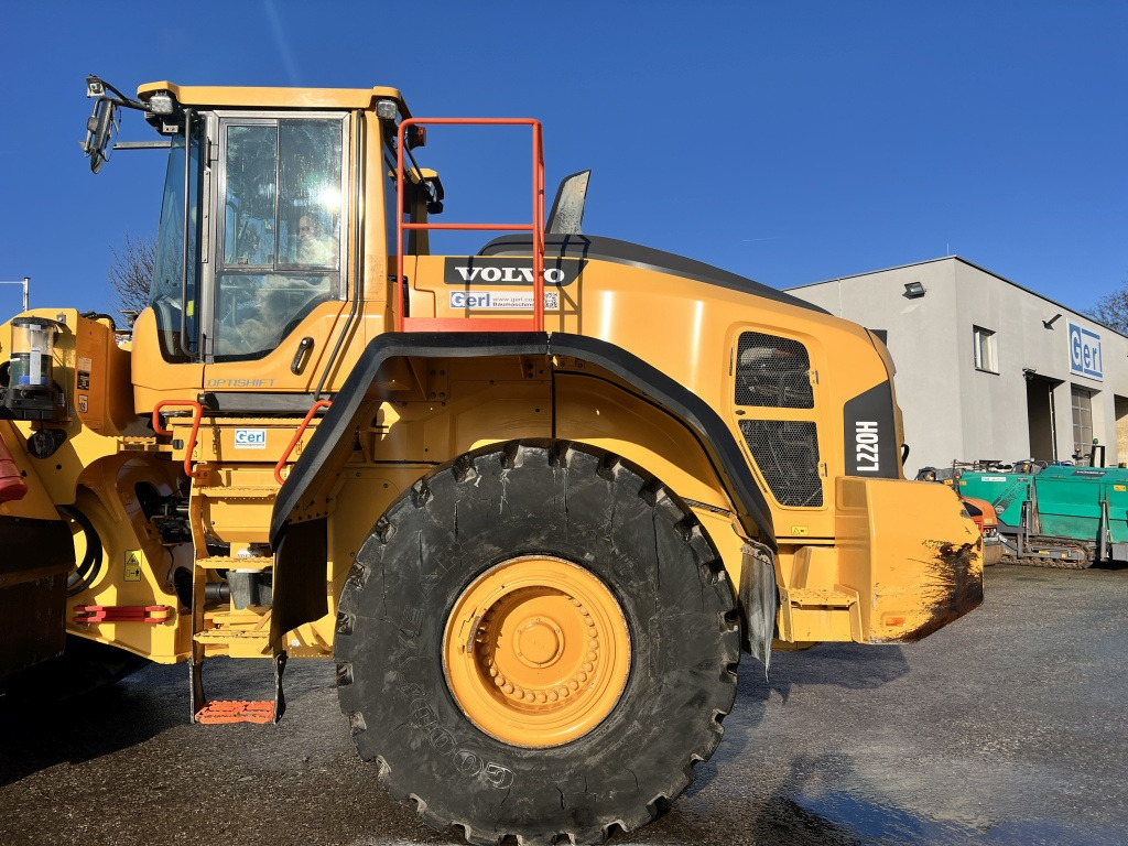Volvo L 220 H (111448) - Încărcător frontal pe pneuri: Foto 2 Volvo L 220 H (111448) - Încărcător frontal pe pneuri: Foto 2