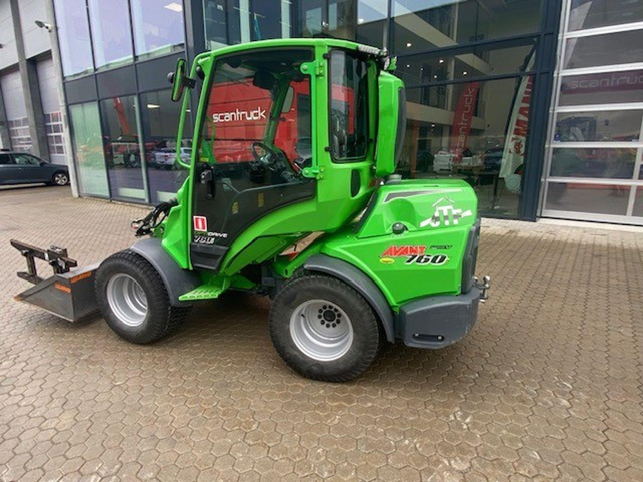 Avant 760i - Încărcător frontal pe pneuri: Foto 3 Avant 760i - Încărcător frontal pe pneuri: Foto 3