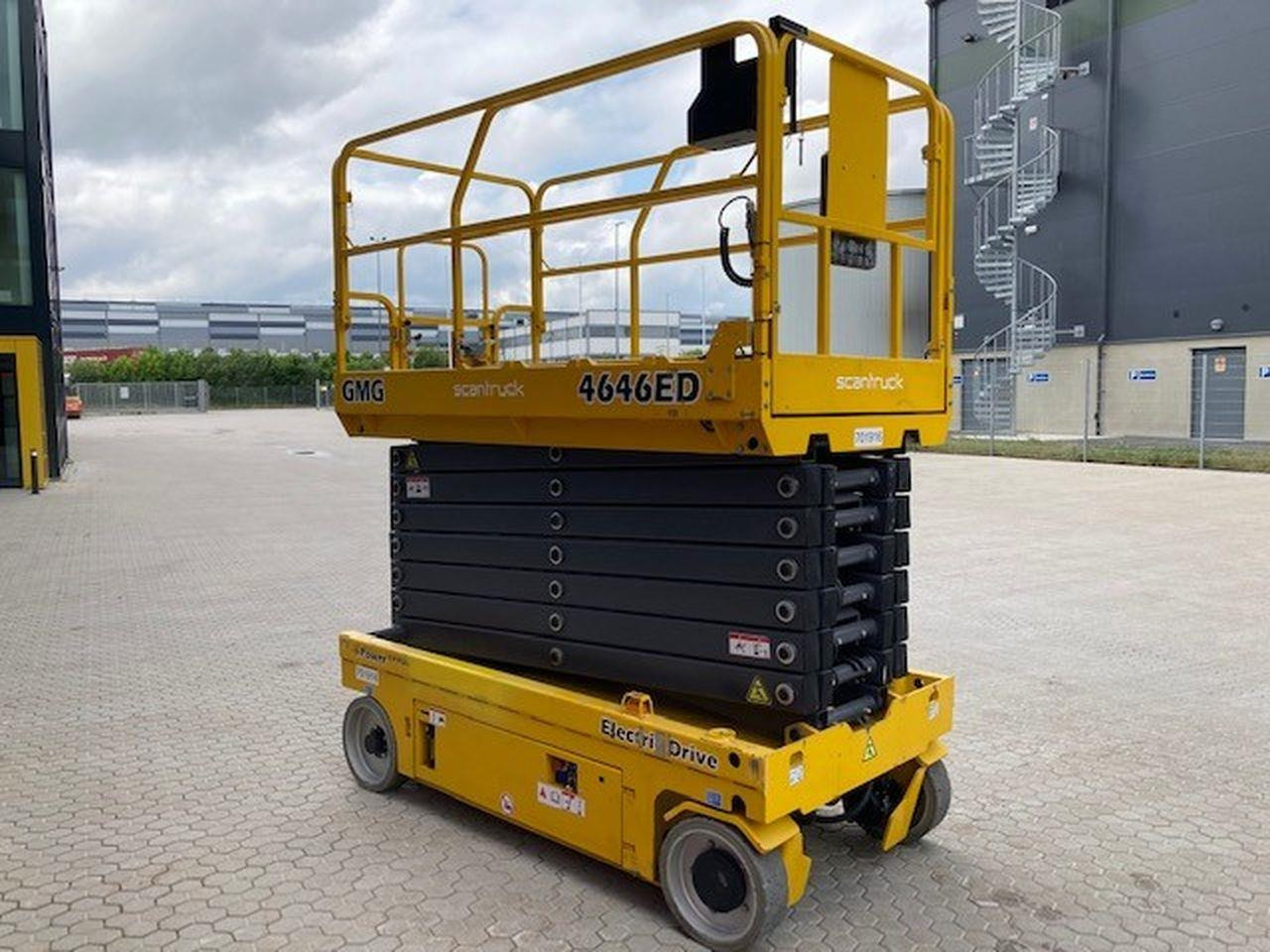 GMG 4646-ED 2.0 - Platforma foarfeca: Foto 3 GMG 4646-ED 2.0 - Platforma foarfeca: Foto 3