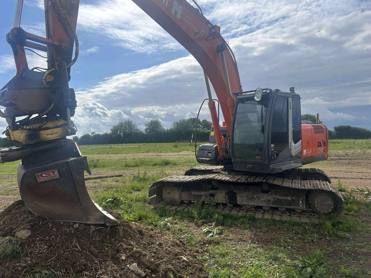 Hitachi ZX210LC-3 - Excavator pe şenile: Foto 1 Hitachi ZX210LC-3 - Excavator pe şenile: Foto 1