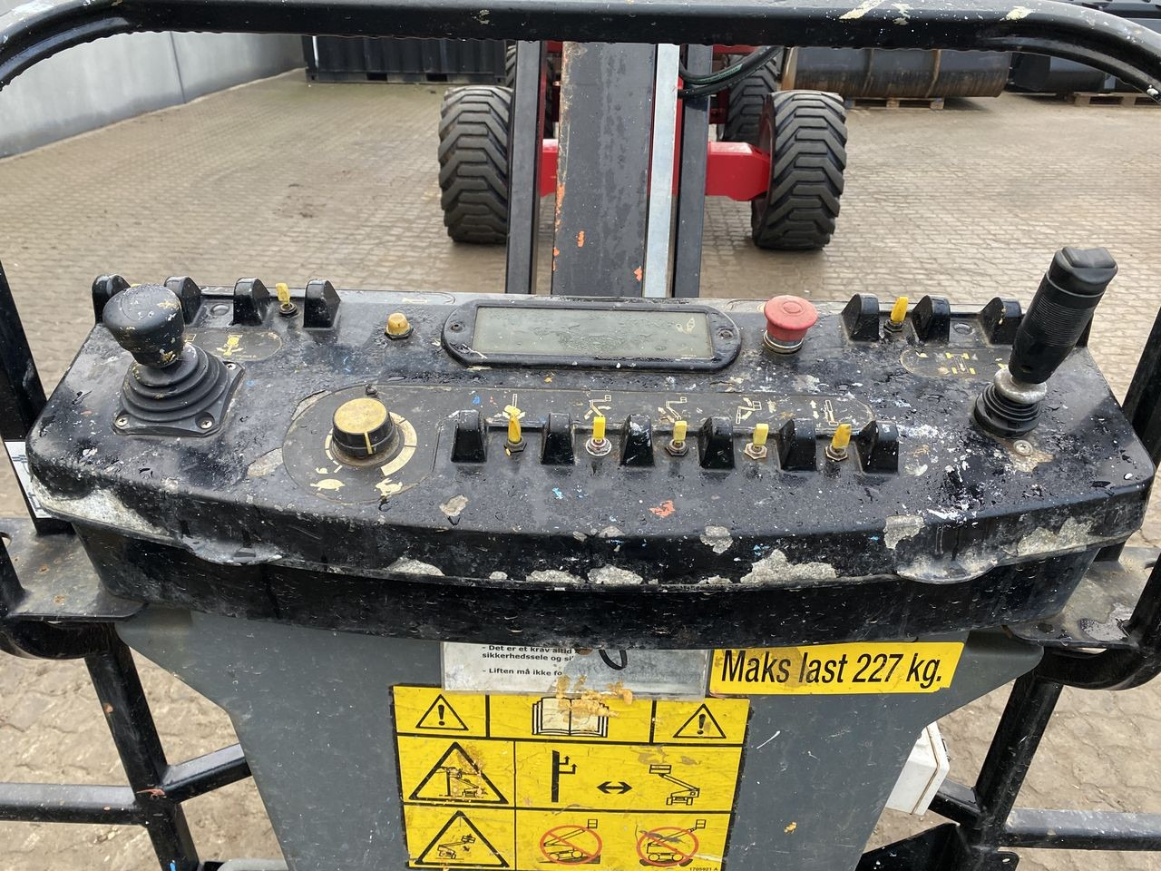 JLG 800AJ - Nacela articulata: Foto 3 JLG 800AJ - Nacela articulata: Foto 3