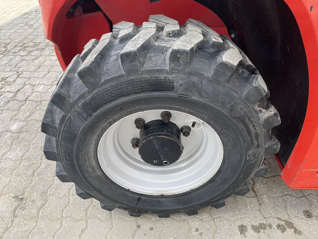 Stivuitor telescopic Manitou MT420H Comfort: Foto 7 Stivuitor telescopic Manitou MT420H Comfort: Foto 7