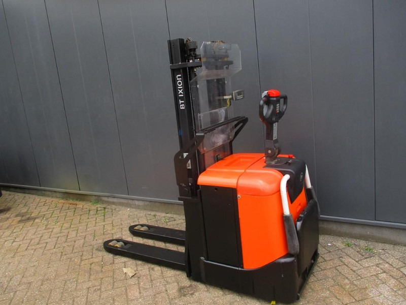 BT SPE125 - Transpalet manual: Foto 3 BT SPE125 - Transpalet manual: Foto 3