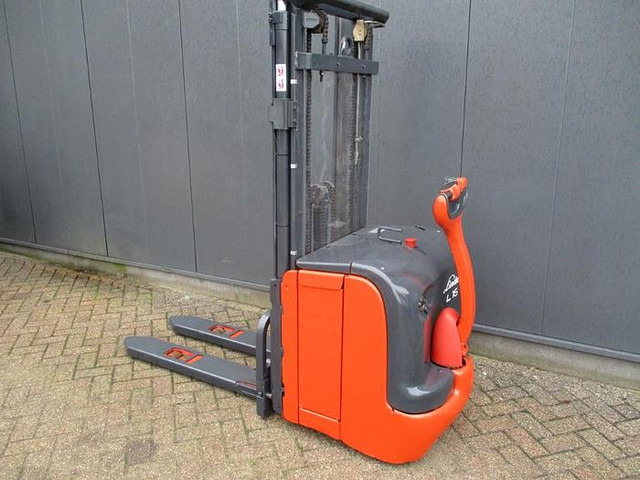 Linde L16 - Transpalet la mare înălţime: Foto 3 Linde L16 - Transpalet la mare înălţime: Foto 3