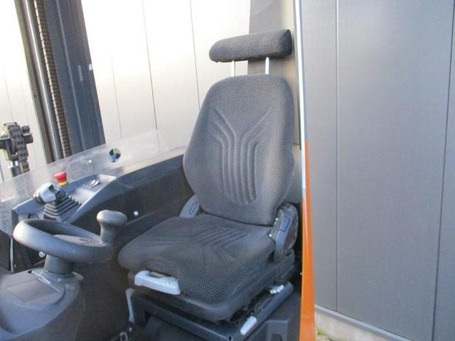 Still FM X14 - Stivuitor cu catarg retractabil: Foto 4 Still FM X14 - Stivuitor cu catarg retractabil: Foto 4