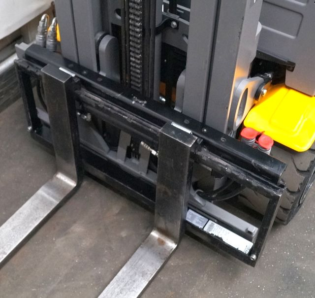 Jungheinrich EFG320 - Electrostivuitor: Foto 3 Jungheinrich EFG320 - Electrostivuitor: Foto 3