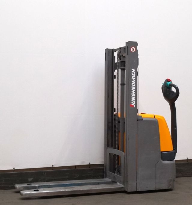 Jungheinrich EJC110 - Transpalet la mare înălţime: Foto 1 Jungheinrich EJC110 - Transpalet la mare înălţime: Foto 1