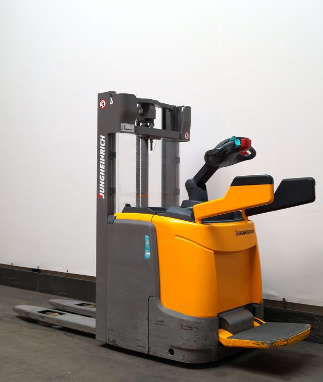 Jungheinrich ERC212 - Transpalet la mare înălţime: Foto 2 Jungheinrich ERC212 - Transpalet la mare înălţime: Foto 2