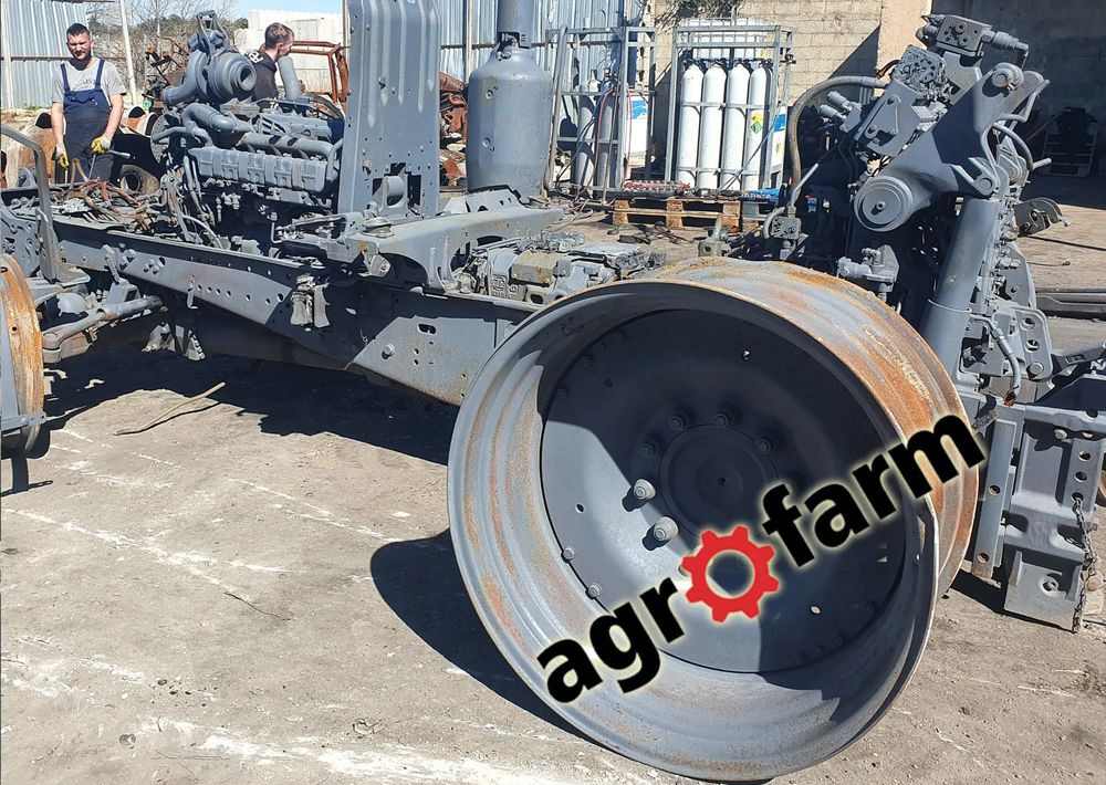 John Deere 6195R 6190 6R most wał blok skrzynia obudowa zwolnica - Cutie de viteze pentru Utilaje agricole: Foto 4 John Deere 6195R 6190 6R most wał blok skrzynia obudowa zwolnica - Cutie de viteze pentru Utilaje agricole: Foto 4