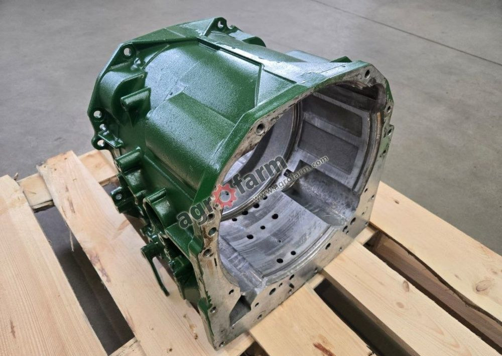 Obudowa skrzyni biegów John Deere 6410, 6900, 6800 - Cutie de viteze: Foto 1 Obudowa skrzyni biegów John Deere 6410, 6900, 6800 - Cutie de viteze: Foto 1