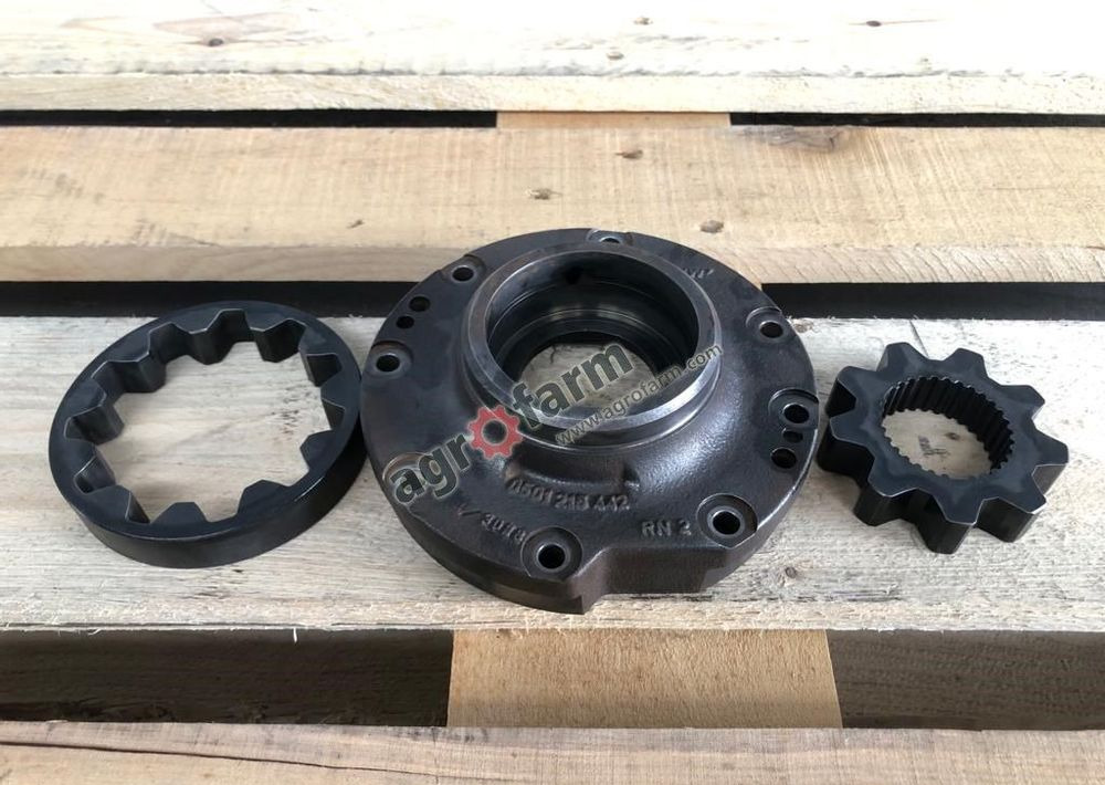 POMPA SKRZYNI BIEGÓW JOHN DEERE 6195R AUTOPOWER - Cutie de viteze: Foto 1 POMPA SKRZYNI BIEGÓW JOHN DEERE 6195R AUTOPOWER - Cutie de viteze: Foto 1