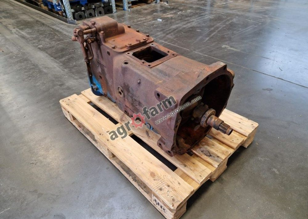 Skrzynia biegów Ford 7700, D7NN7006C - Cutie de viteze: Foto 4 Skrzynia biegów Ford 7700, D7NN7006C - Cutie de viteze: Foto 4