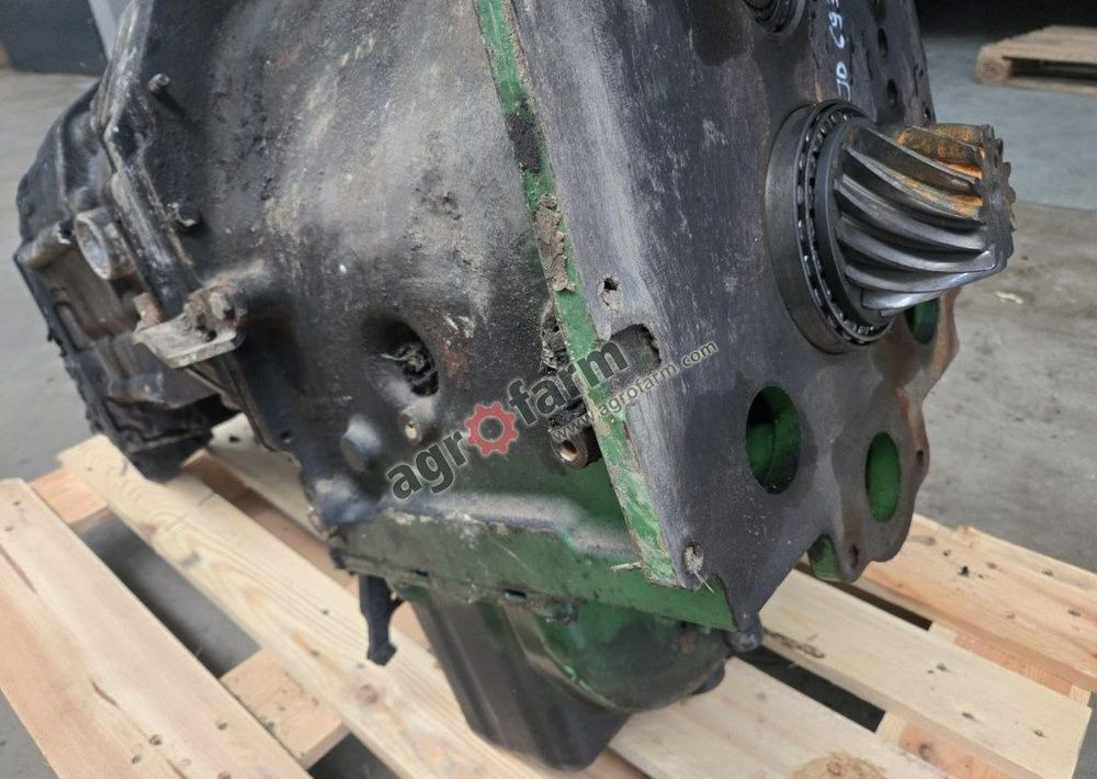 Skrzynia biegów John Deere 6930, PowrQuad - Cutie de viteze: Foto 2 Skrzynia biegów John Deere 6930, PowrQuad - Cutie de viteze: Foto 2