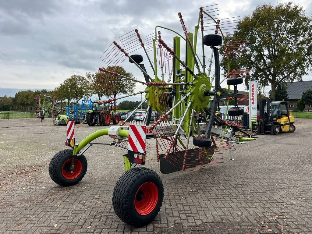 Claas Liner 2900 - Maşină de întors fânul: Foto 5 Claas Liner 2900 - Maşină de întors fânul: Foto 5